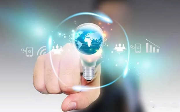 想开发一款类似拼多多的拼团小程序！